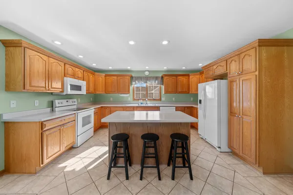 $462,500 | 3107 Ernest Drive, Sandwich, IL 60548
