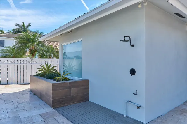 $3,500,000 | 1601 Southeast 11th Street, Fort Lauderdale, FL 33316