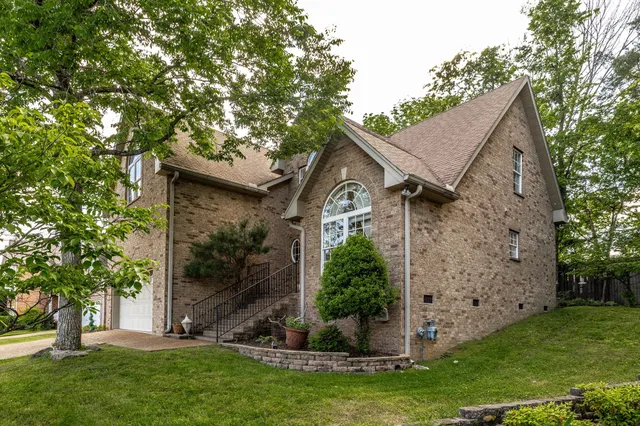 $469,900 | 813 Travis Spring Drive, Madison, TN 37115