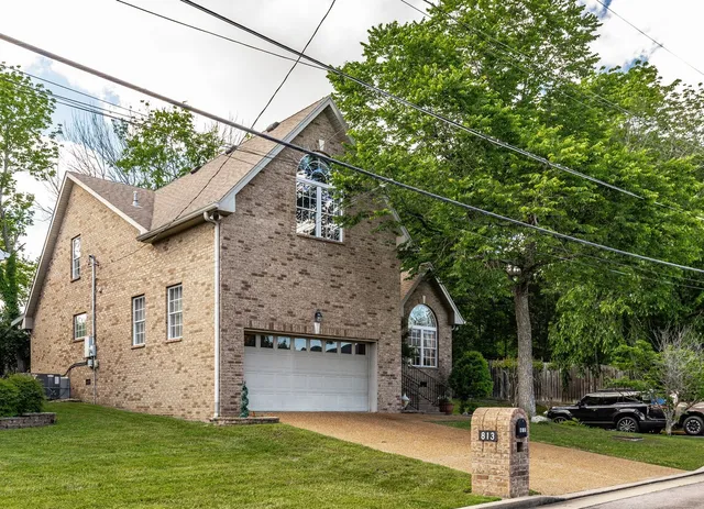 $469,900 | 813 Travis Spring Drive, Madison, TN 37115