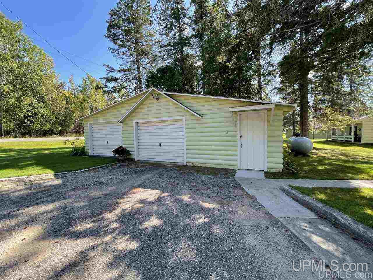 769 N East Gulliver Lake Road Gulliver, MI 49840 - Photo 6 of 28