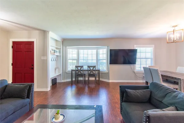 $345,000 | 9619 Highmeadow Drive, Houston, TX 77063