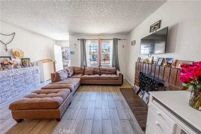 $575,000 | 1111 Valley Spring Lane, Colton, CA 92324