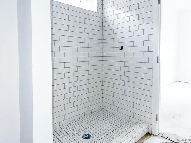 $319,990 | 1417 Burrs Ferry Court, Seguin, TX 78155