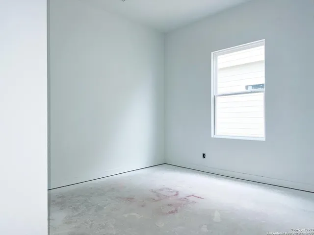 $319,990 | 1417 Burrs Ferry Court, Seguin, TX 78155