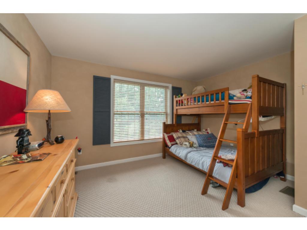 17 Burns Road Pelham, NH 03076 - Photo 16 of 28