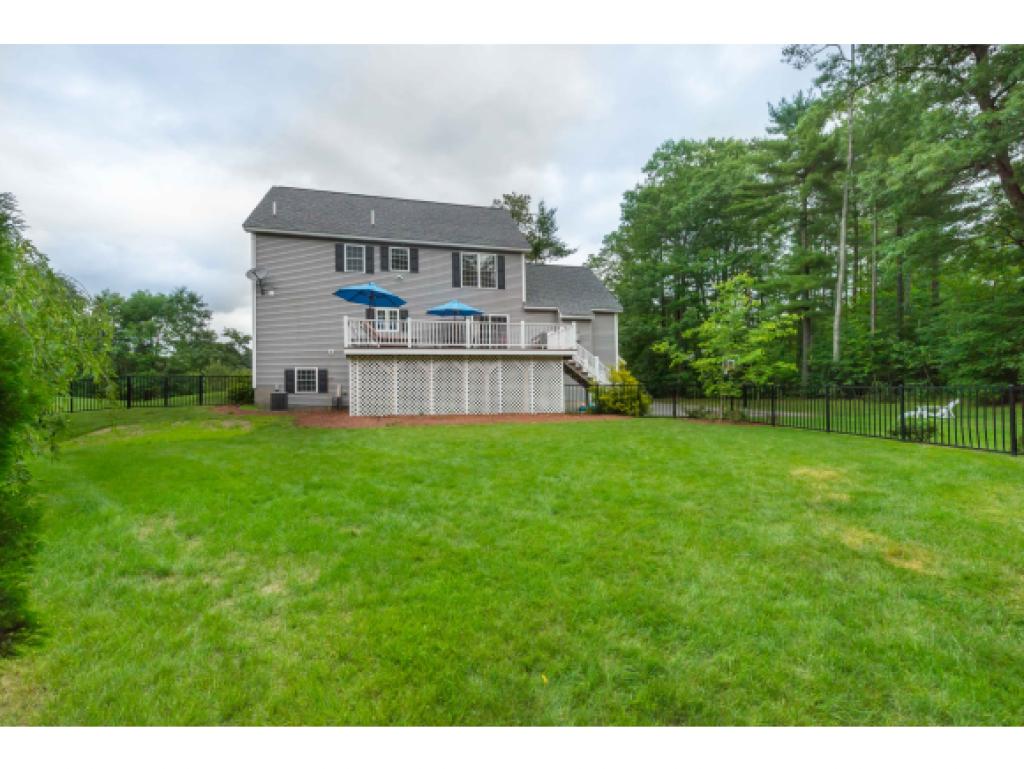 17 Burns Road Pelham, NH 03076 - Photo 24 of 28