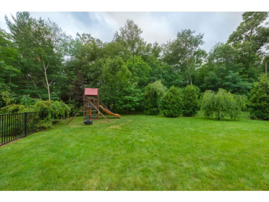 17 Burns Road Pelham, NH 03076 - Photo 25 of 28