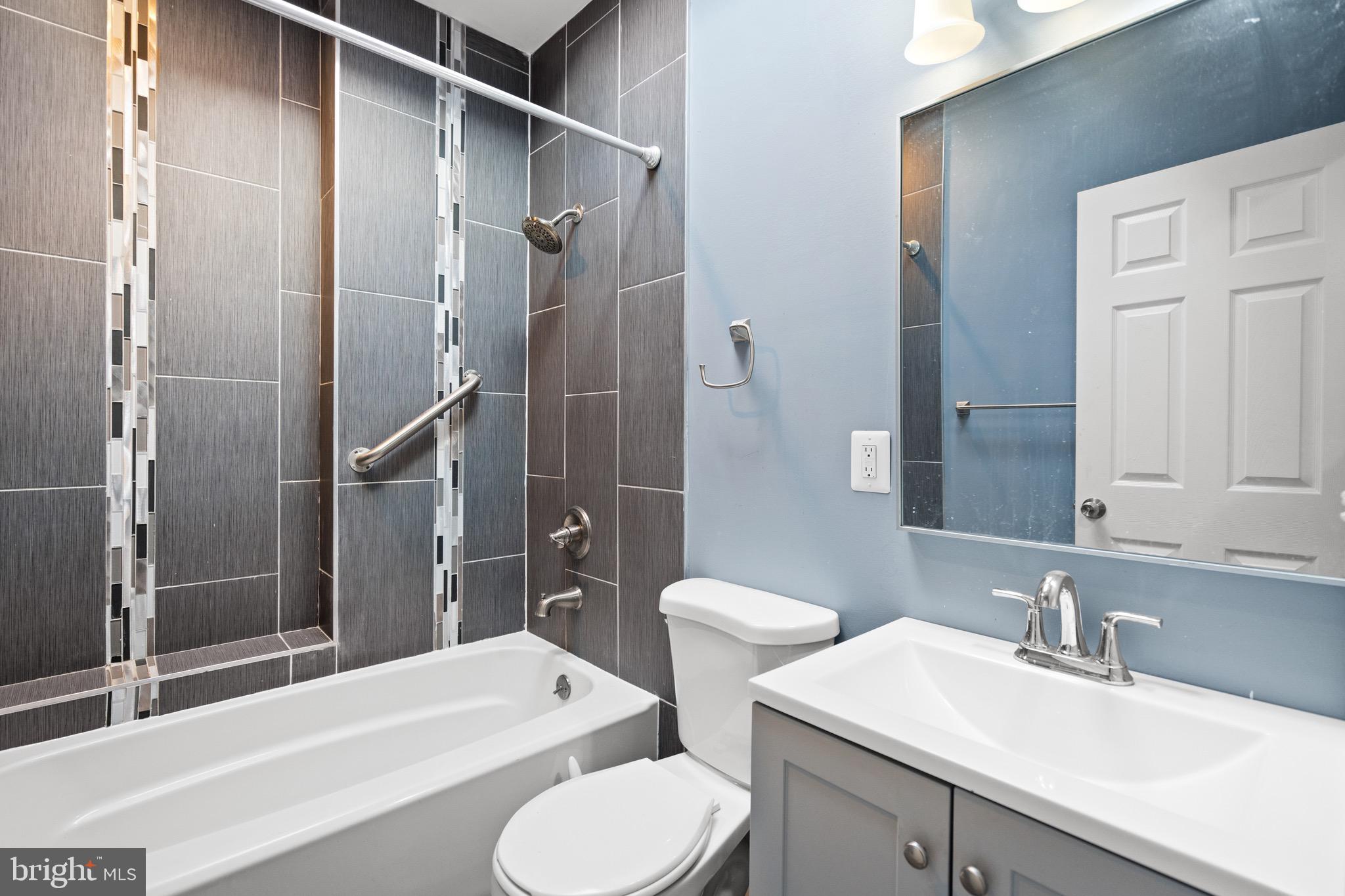 405 Lyndhurst Street Baltimore, MD 21229 - Photo 14 of 30