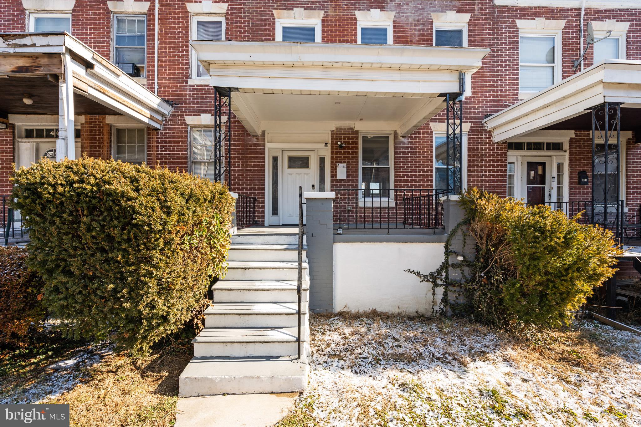 405 Lyndhurst Street Baltimore, MD 21229 - Photo 2 of 30