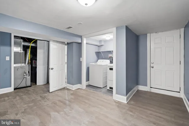 $2,200 | 405 Lyndhurst Street, Baltimore, MD 21229