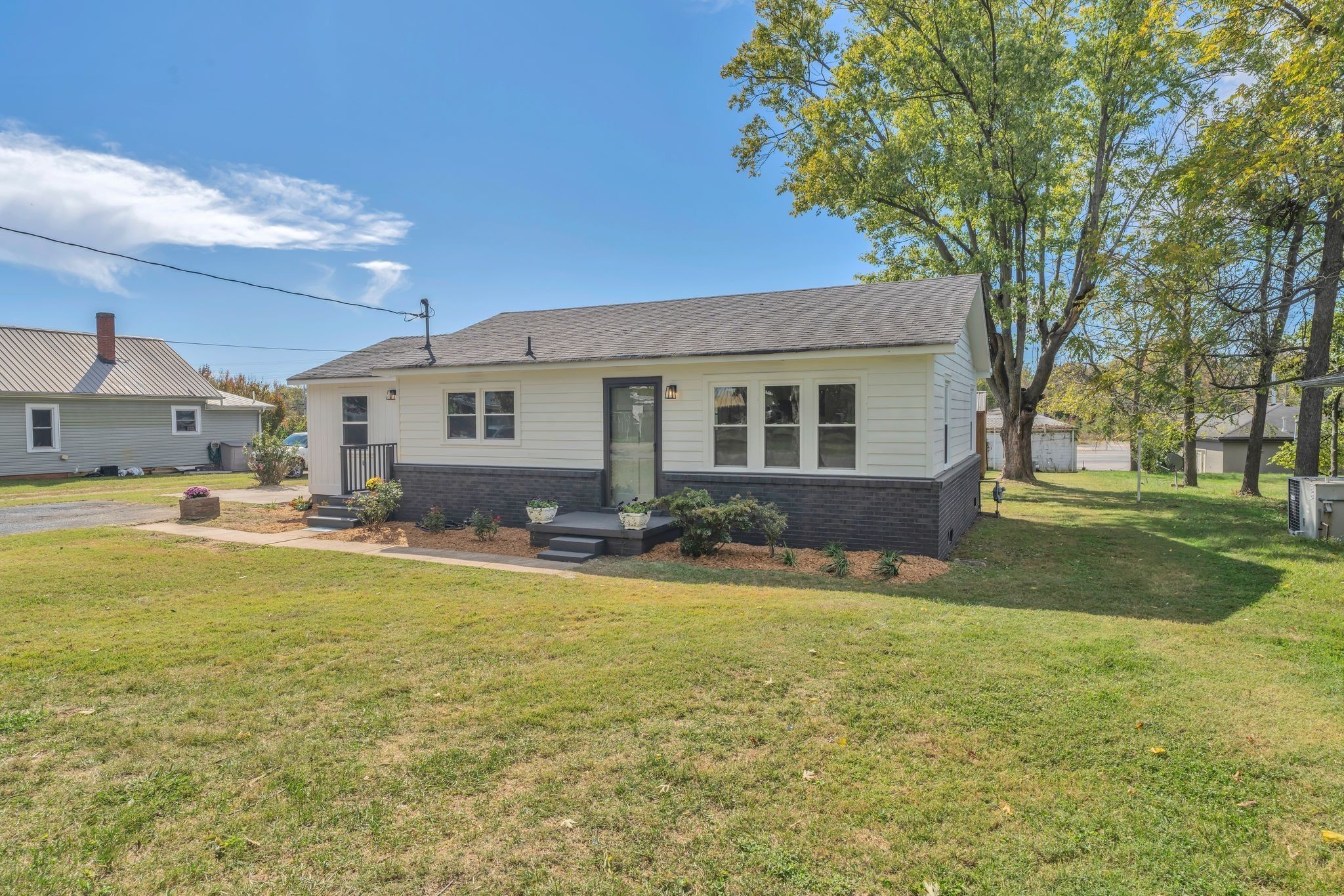 318 Reed Street Portland, TN 37148 - Photo 3 of 29 Gallery Image 3