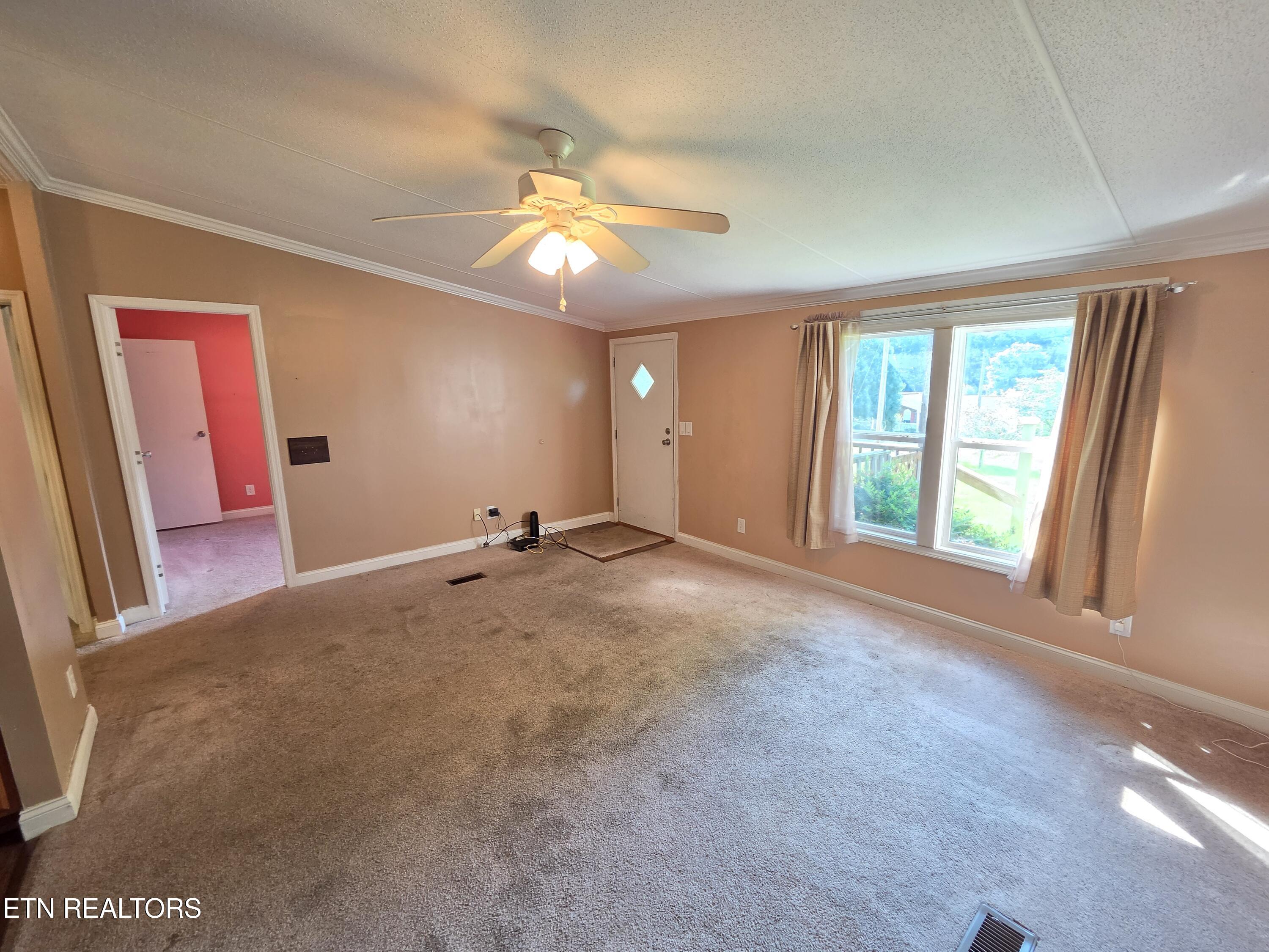 2262 Mentor Road Louisville, TN 37777 - Photo 14 of 40 1411