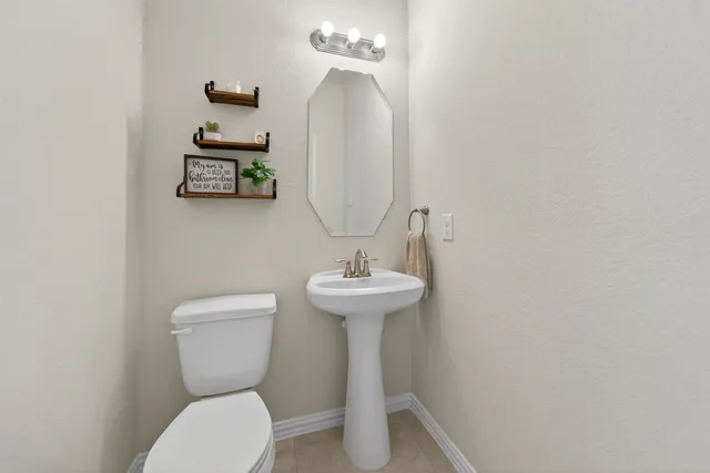 $410,000 | 306 Cabernet Drive, Alvin, TX 77511