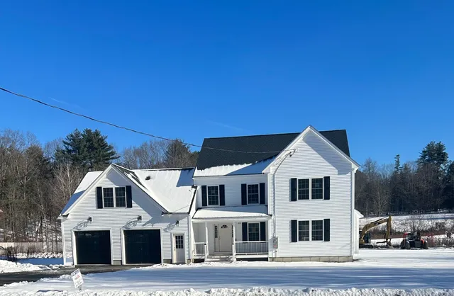 $559,900 | 159 Ashuelot Main Street, Winchester, NH 03441