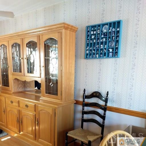 135 Oxford Road Colonia, NJ 07067 - Photo 12 of 22 Gallery Image 12