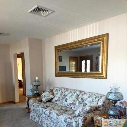 135 Oxford Road Colonia, NJ 07067 - Photo 20 of 22 Gallery Image 20