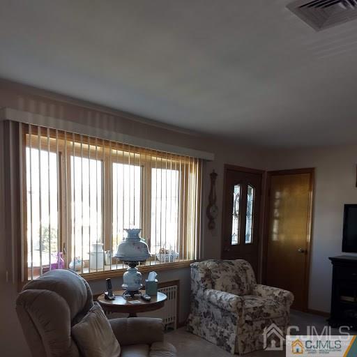 135 Oxford Road Colonia, NJ 07067 - Photo 3 of 22 Gallery Image 3
