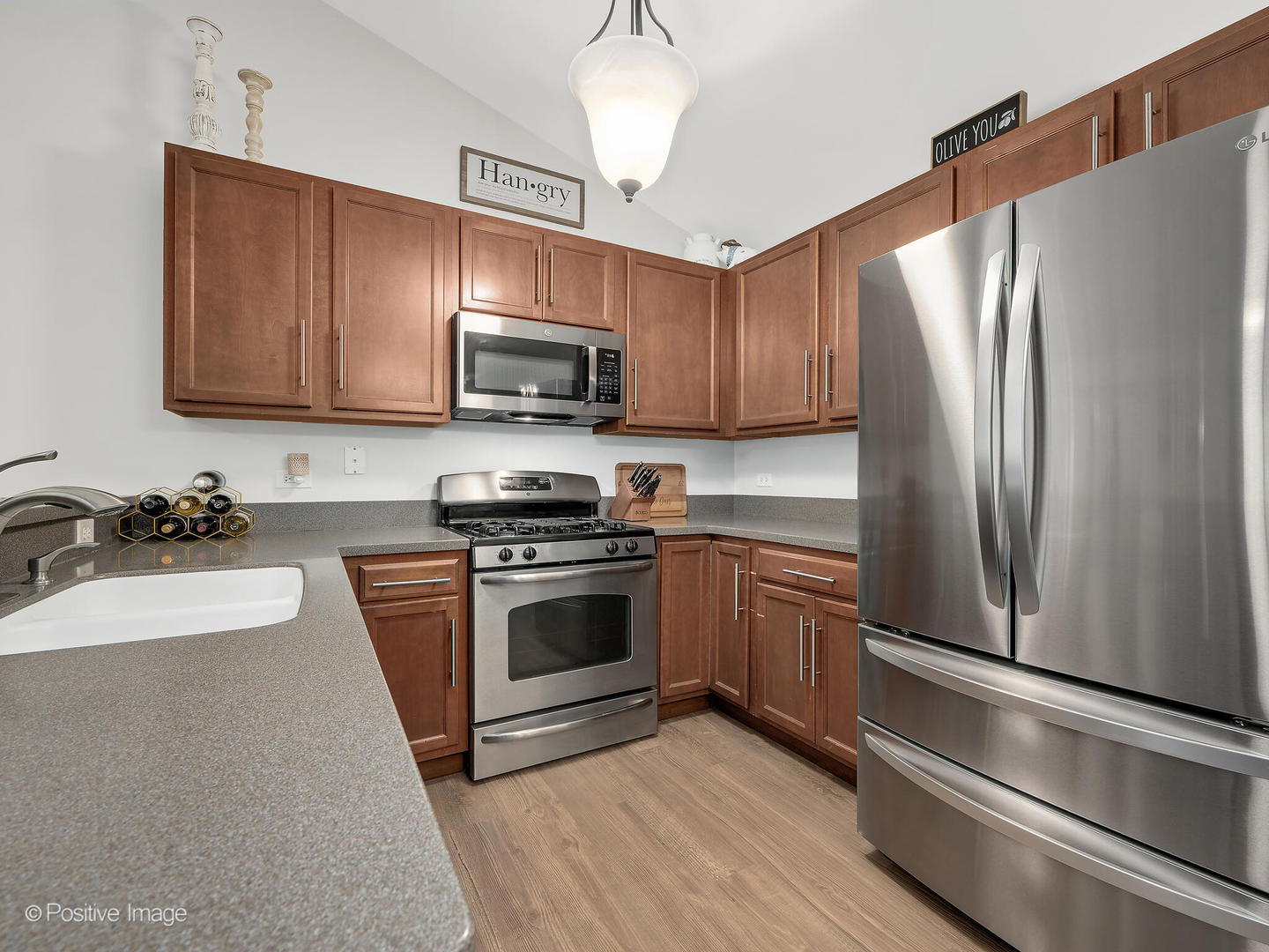 1032 Swift Road, Unit 2B Glen Ellyn, IL 60137 - Photo 13 of 24 Gallery Image 13