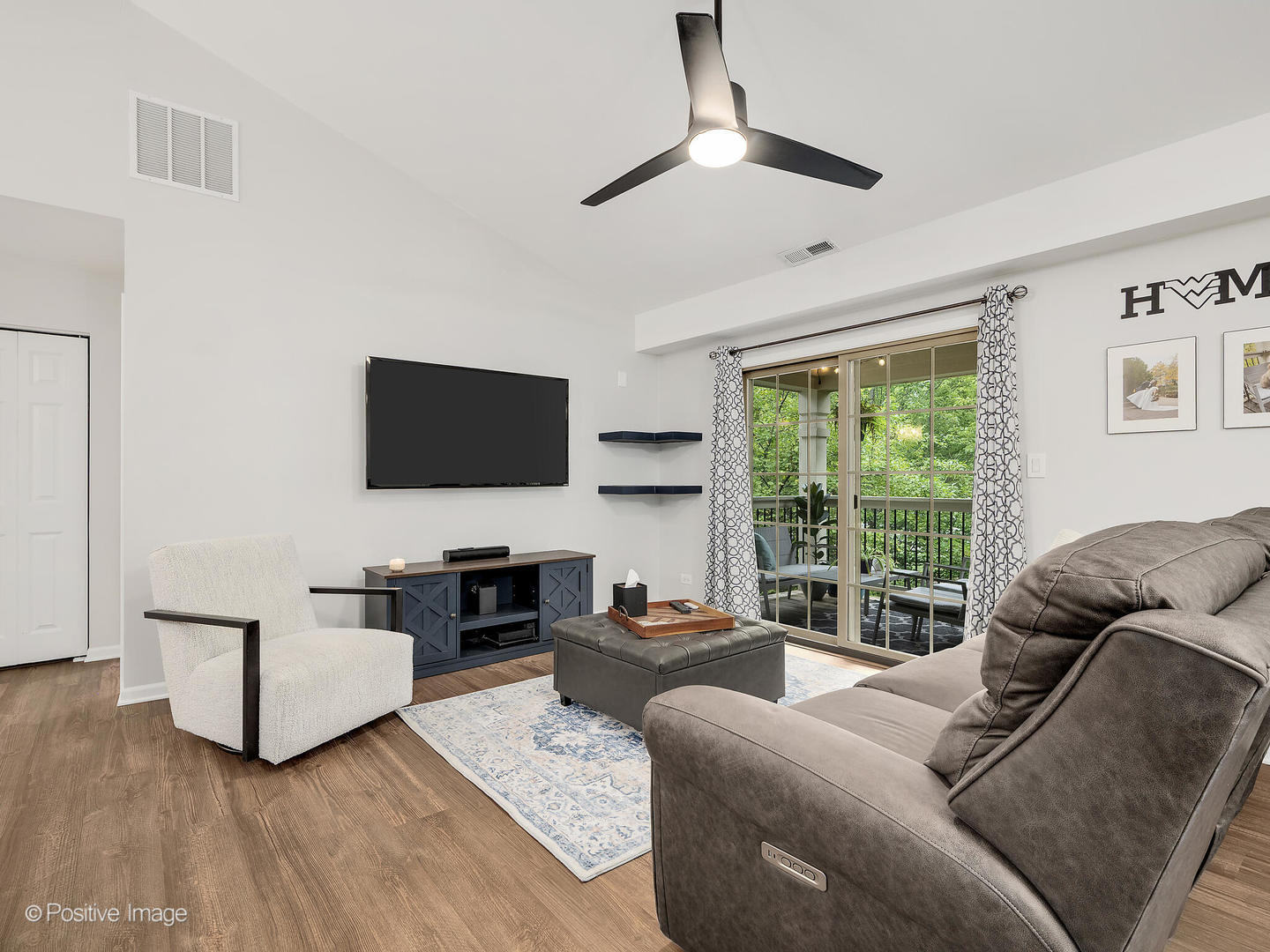 1032 Swift Road, Unit 2B Glen Ellyn, IL 60137 - Photo 7 of 24 Gallery Image 7