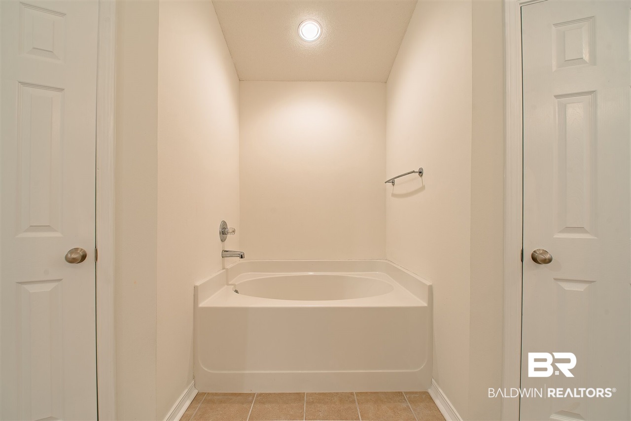 106 Montclair Place Daphne, AL 36526 - Photo 24 of 39
