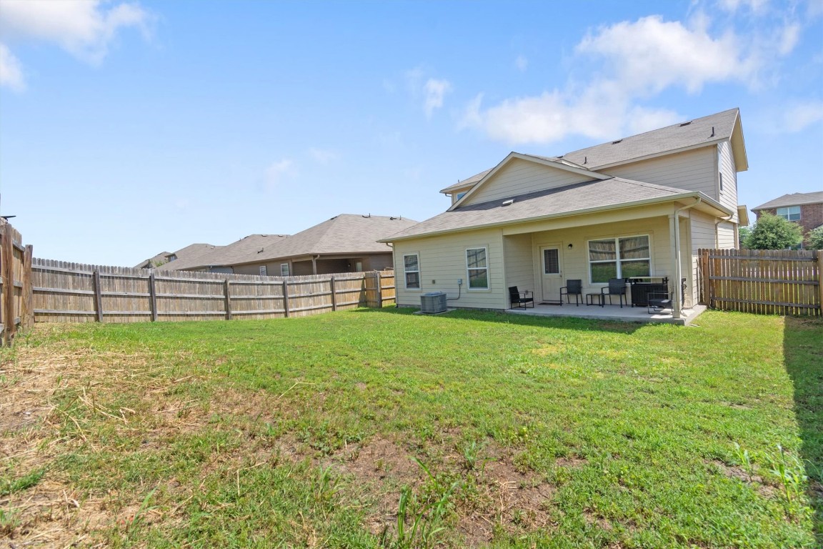 11620 Carbrook Road Manor, TX 78653 - Photo 29 of 40 a view of outdoor space yard and balcony