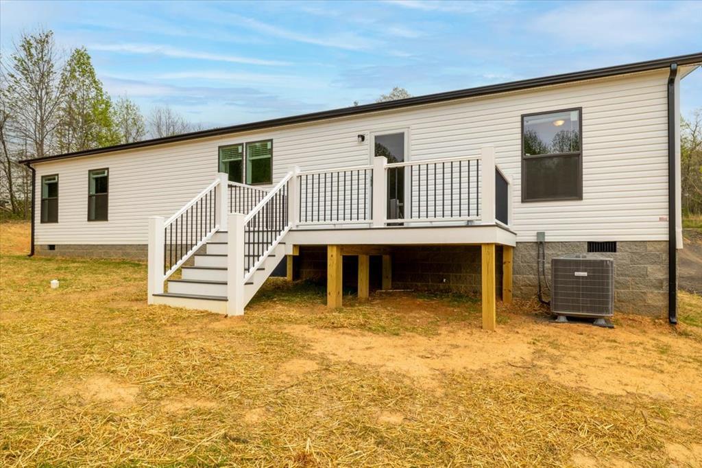 1174 Buck Woods Road Woodlawn, VA 24381 - Photo 27 of 34 Gallery Image 27