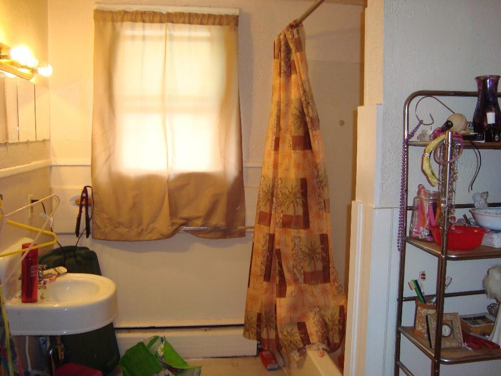 30 Howe Street Lewiston, ME 04240 - Photo 16 of 23 Photo