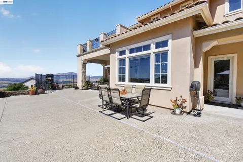 $3,849,000 | 200 Cliffecastle Court, San Ramon, CA 94583