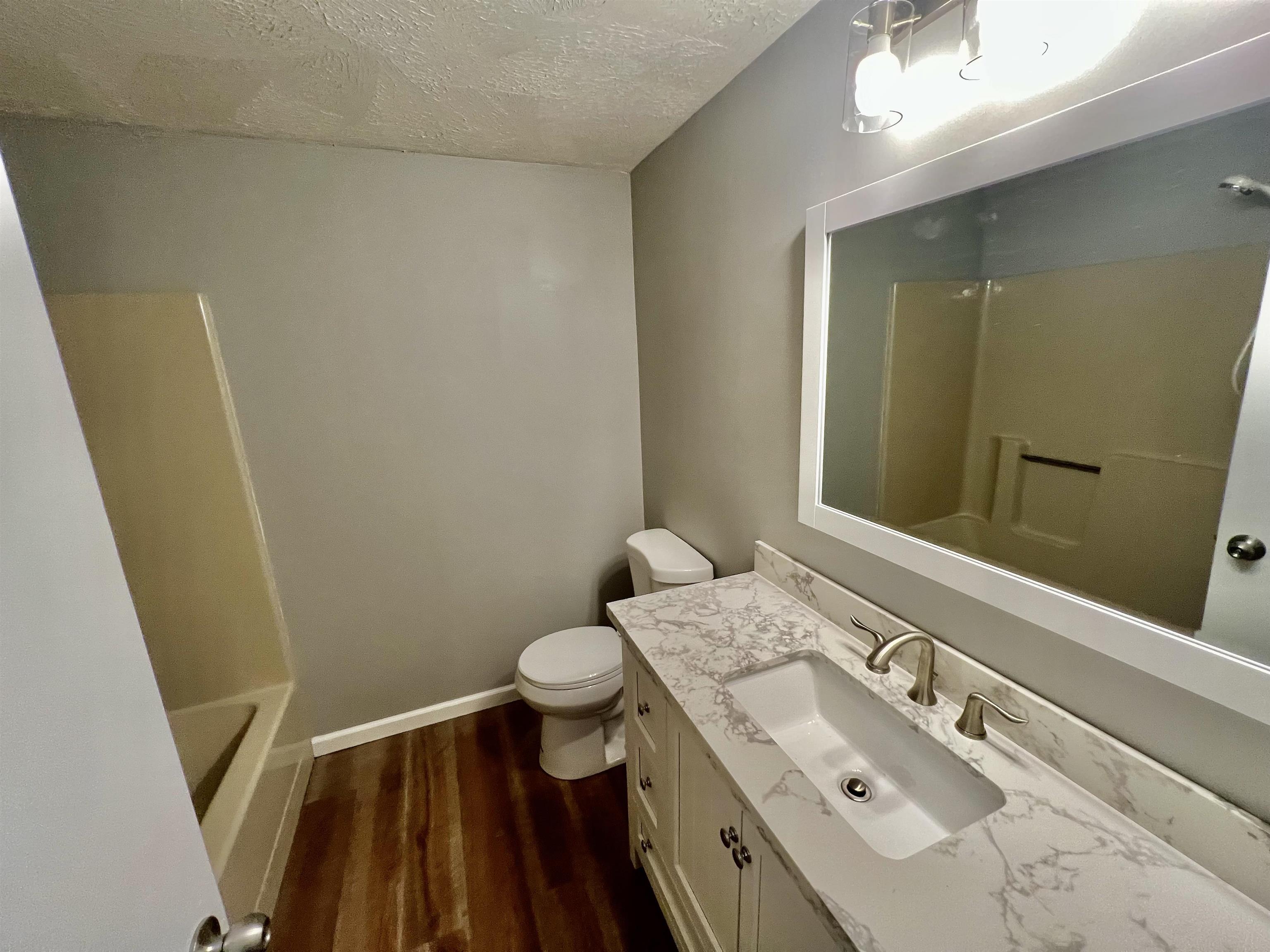 5 Tsienneto Road, Unit 123 Derry, NH 03038 - Photo 23 of 39