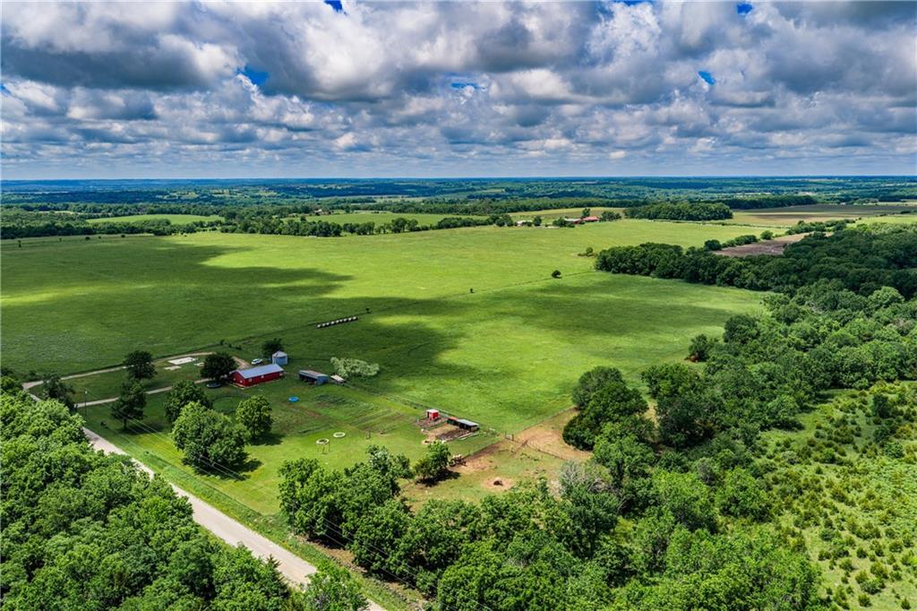 4038 Lee Road Mound City, KS 66056 - Photo 17 of 75