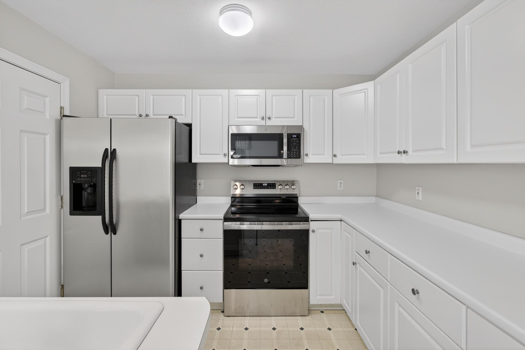 1465 Hooksett Road, Unit 407 Hooksett, NH 03106 - Photo 5 of 20