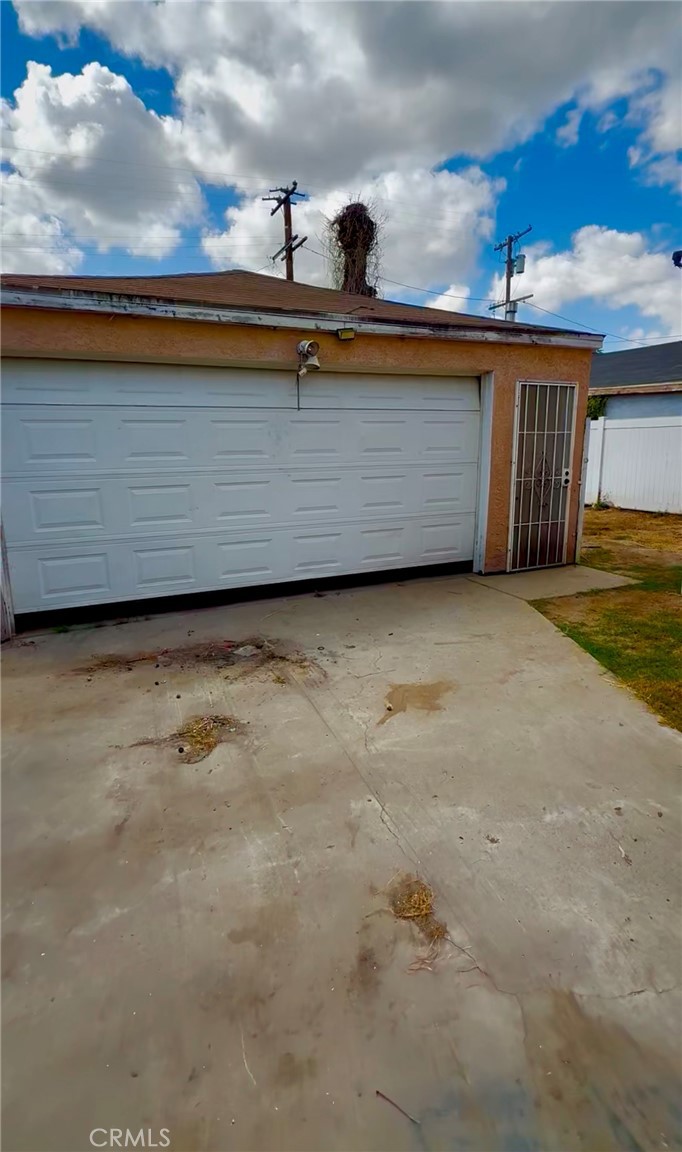 2618 East 124th Street Compton, CA 90222 - Photo 4 of 16 a view of swimming pool