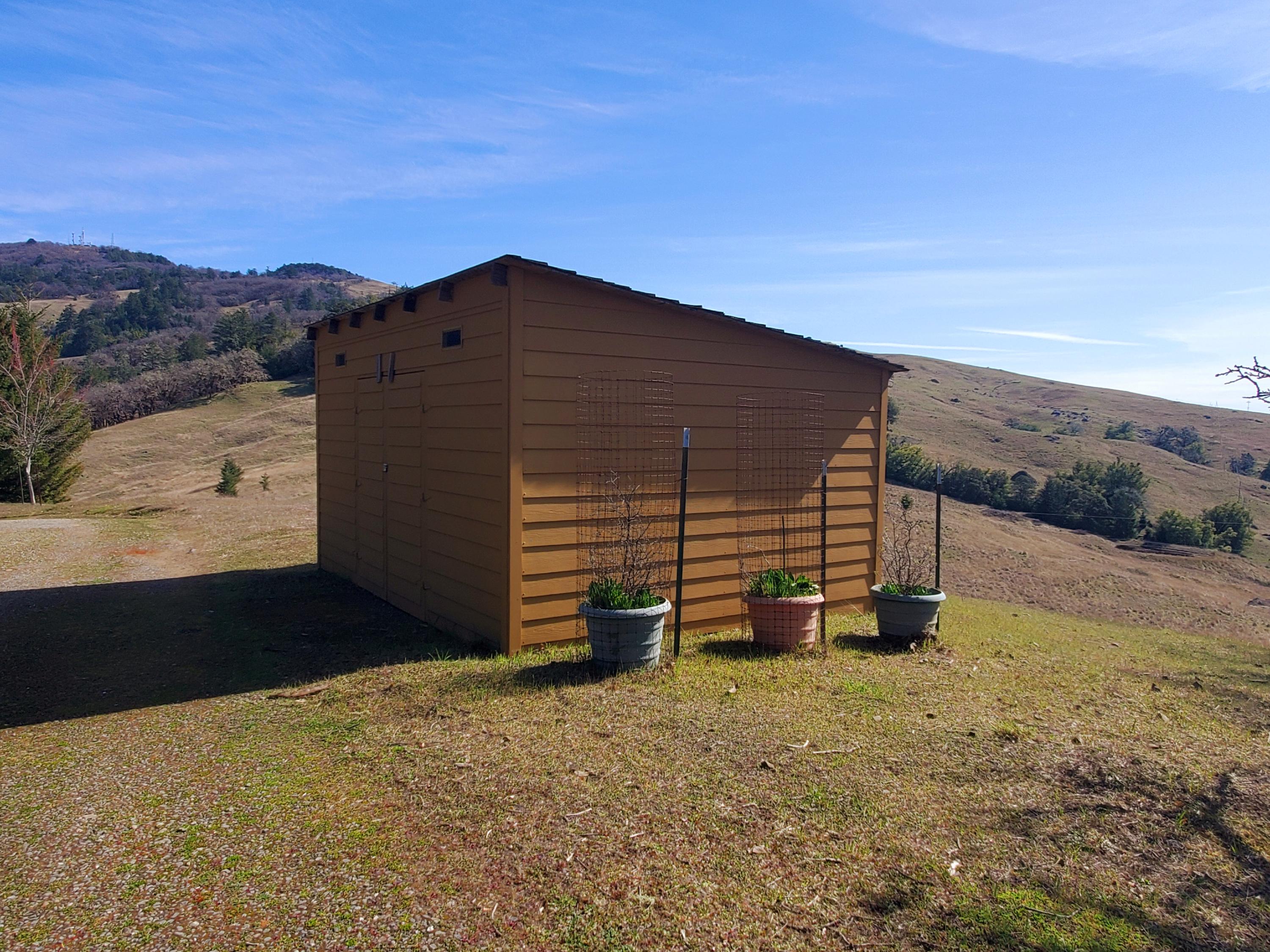 91 Wade Road Garberville, CA 95542 - Photo 38 of 43 w53