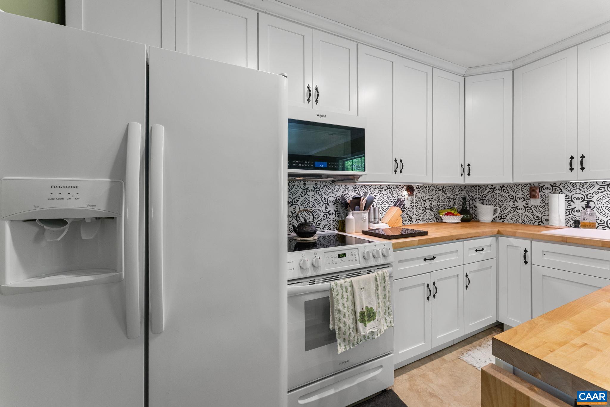 703 Oak Creek Road Palmyra, VA 22963 - Photo 12 of 35