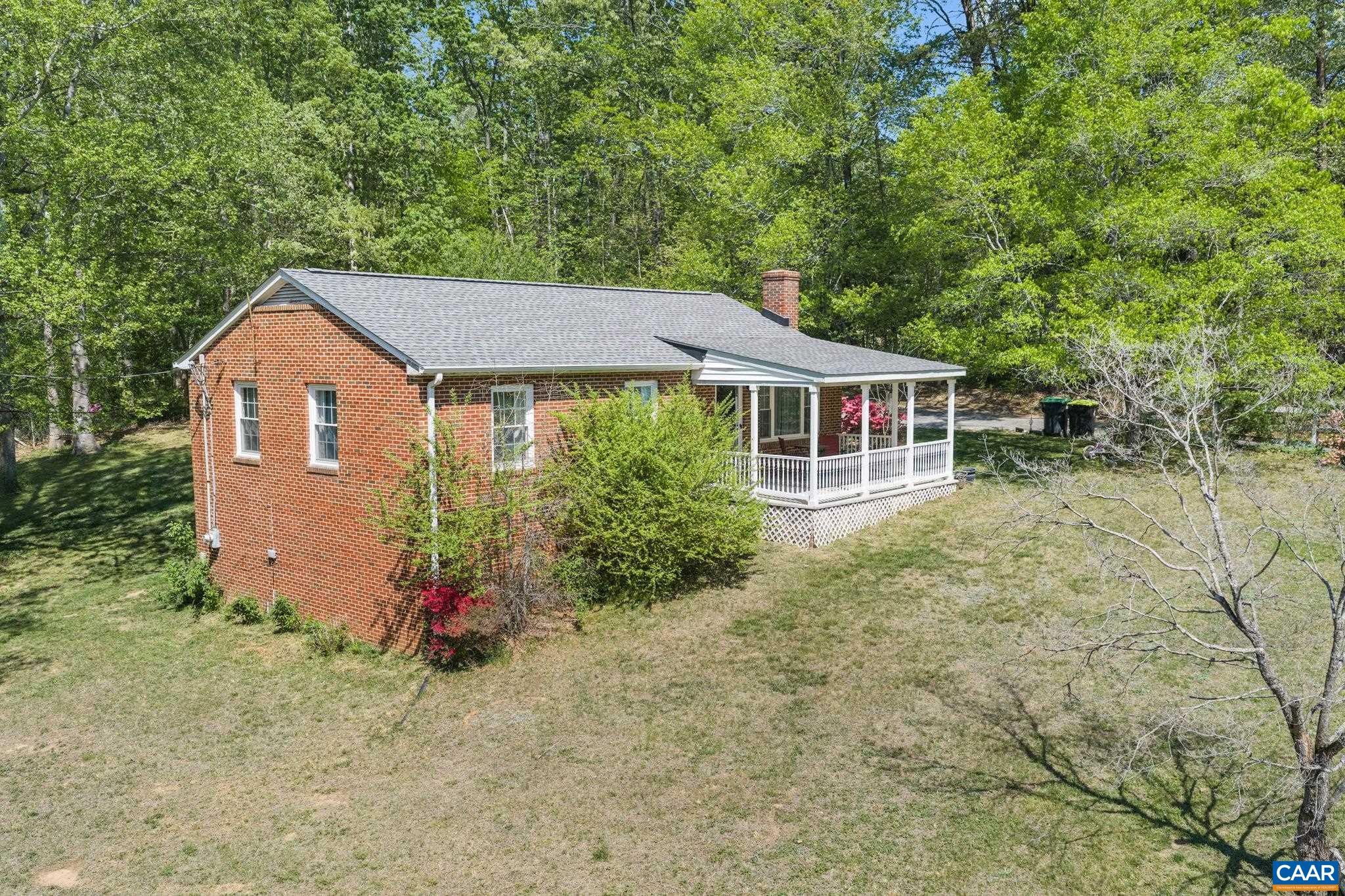 703 Oak Creek Road Palmyra, VA 22963 - Photo 4 of 35