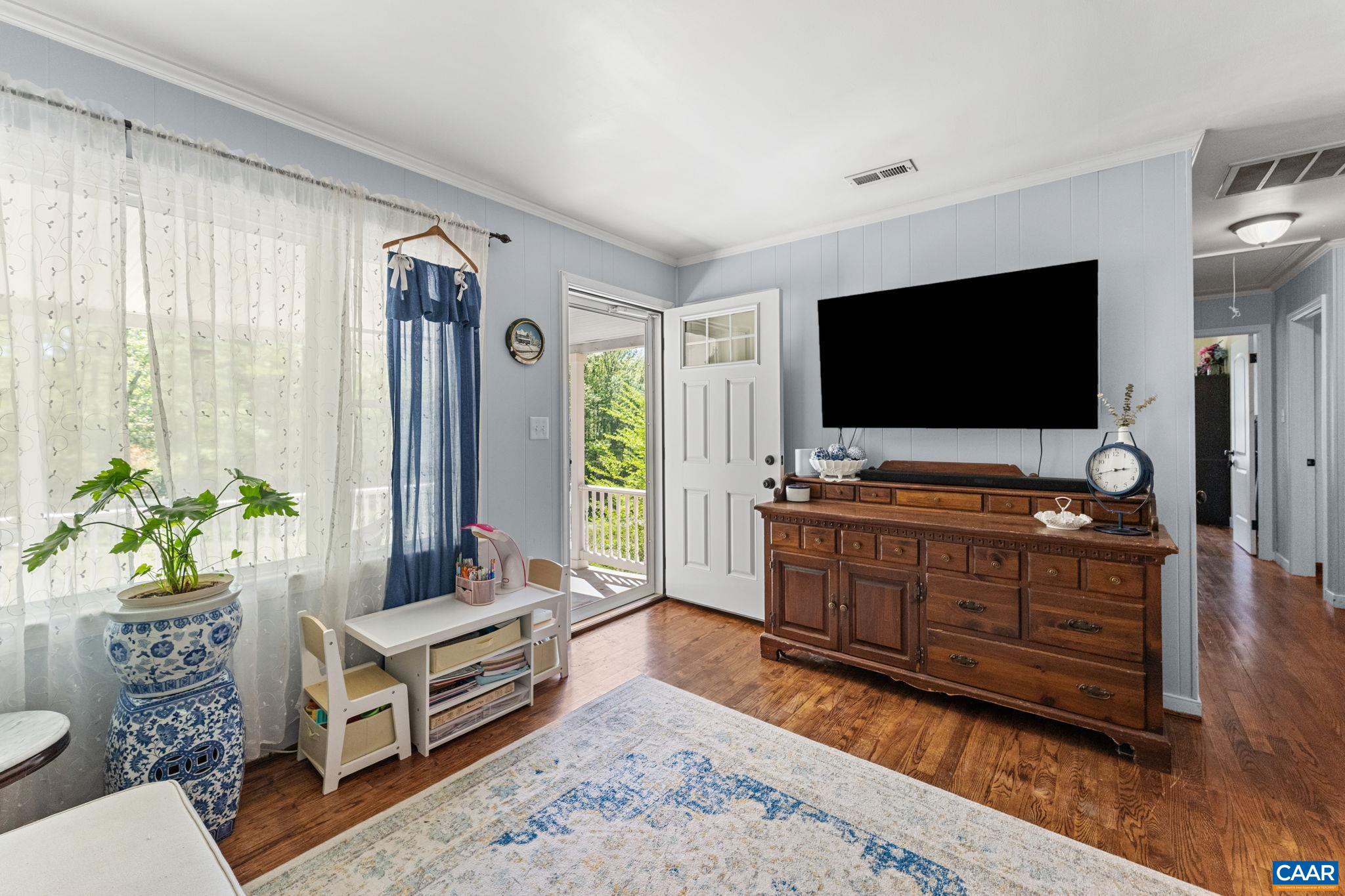 703 Oak Creek Road Palmyra, VA 22963 - Photo 6 of 35