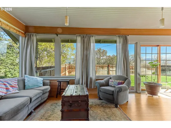 $535,000 | 916 Kelly Avenue, The Dalles, OR 97058