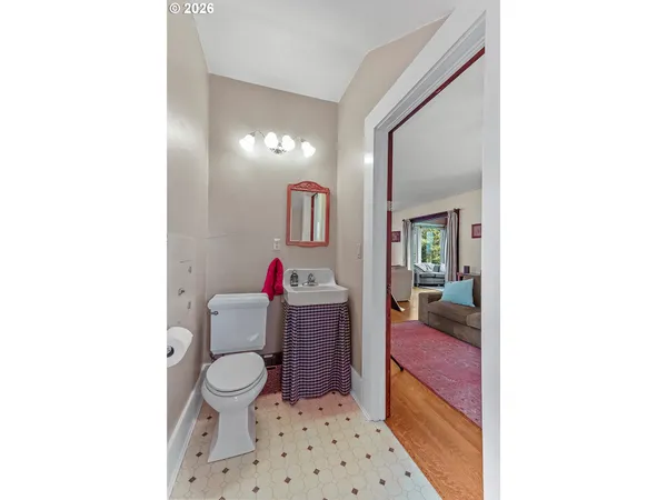 $535,000 | 916 Kelly Avenue, The Dalles, OR 97058