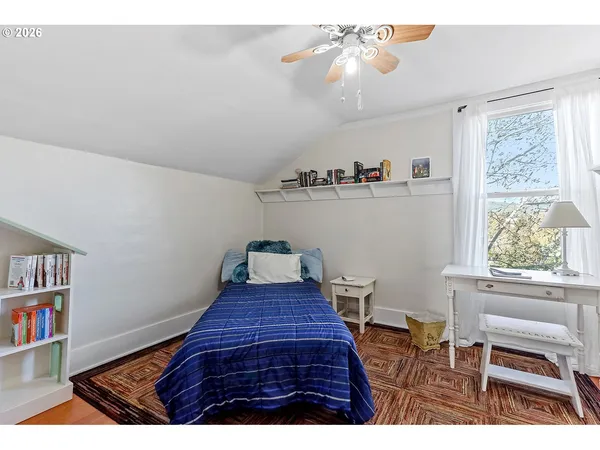 $535,000 | 916 Kelly Avenue, The Dalles, OR 97058