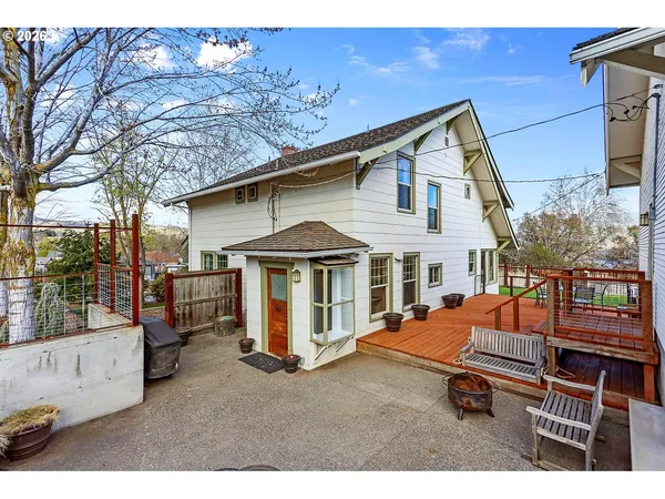 $535,000 | 916 Kelly Avenue, The Dalles, OR 97058