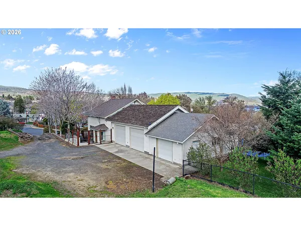 $535,000 | 916 Kelly Avenue, The Dalles, OR 97058