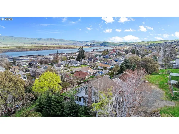 $535,000 | 916 Kelly Avenue, The Dalles, OR 97058