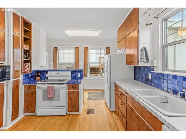 $535,000 | 916 Kelly Avenue, The Dalles, OR 97058