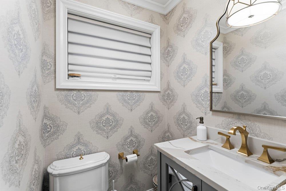 80 Joyce Road Plainview, NY 11803 - Photo 23 of 41