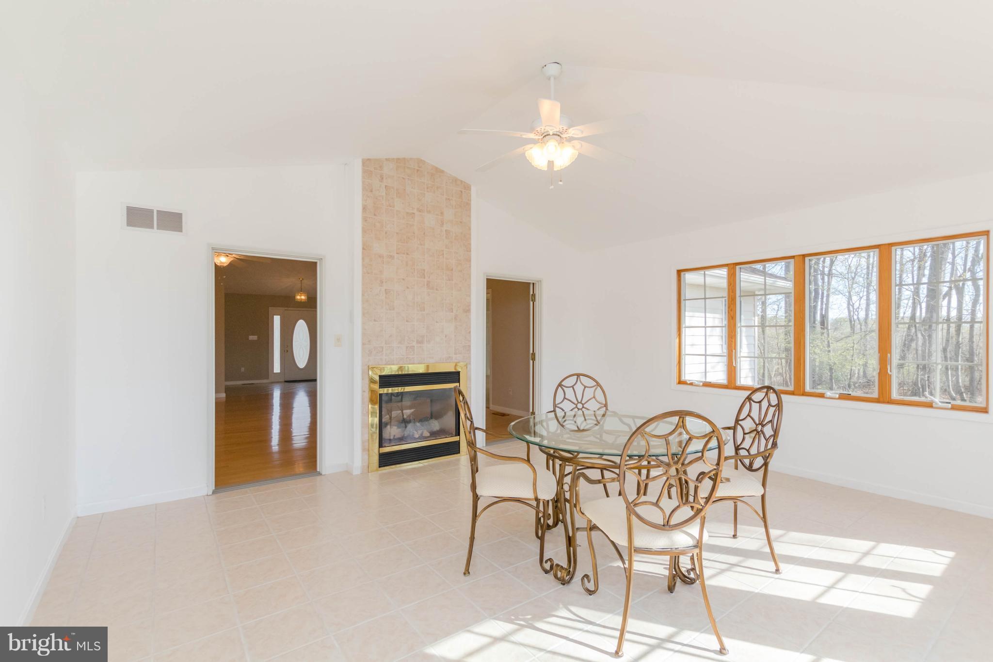 5083 Norrisville Road White Hall, MD 21161 - Photo 15 of 27 Sun-room