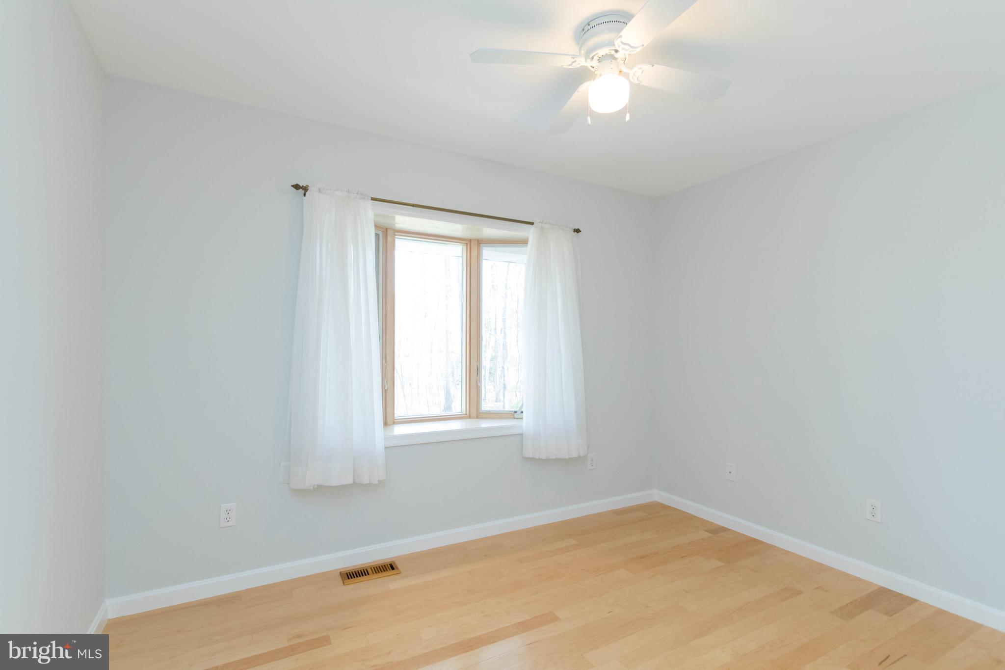 5083 Norrisville Road White Hall, MD 21161 - Photo 20 of 27 Den / Office
