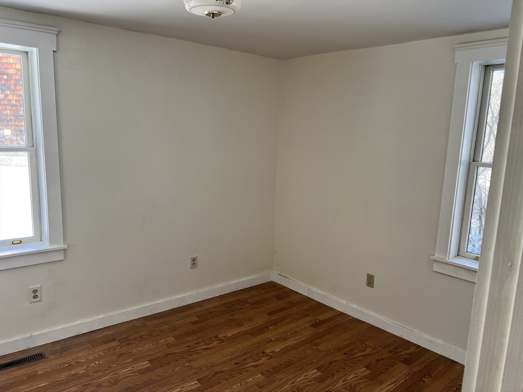 70 Mt Pleasant Street Athol, MA 01331 - Photo 19 of 34