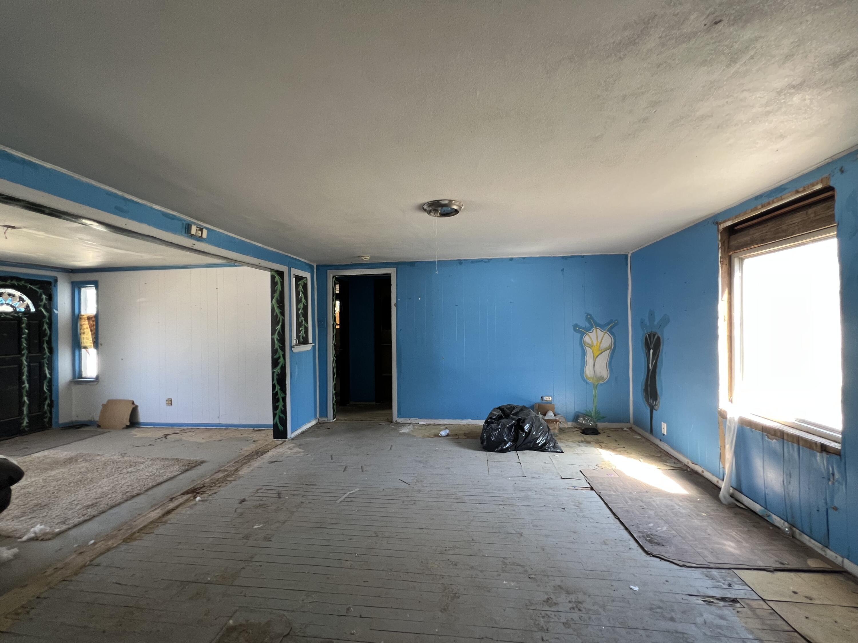 210 East 36th Street Lubbock, TX 79404 - Photo 5 of 19 IMG_8501