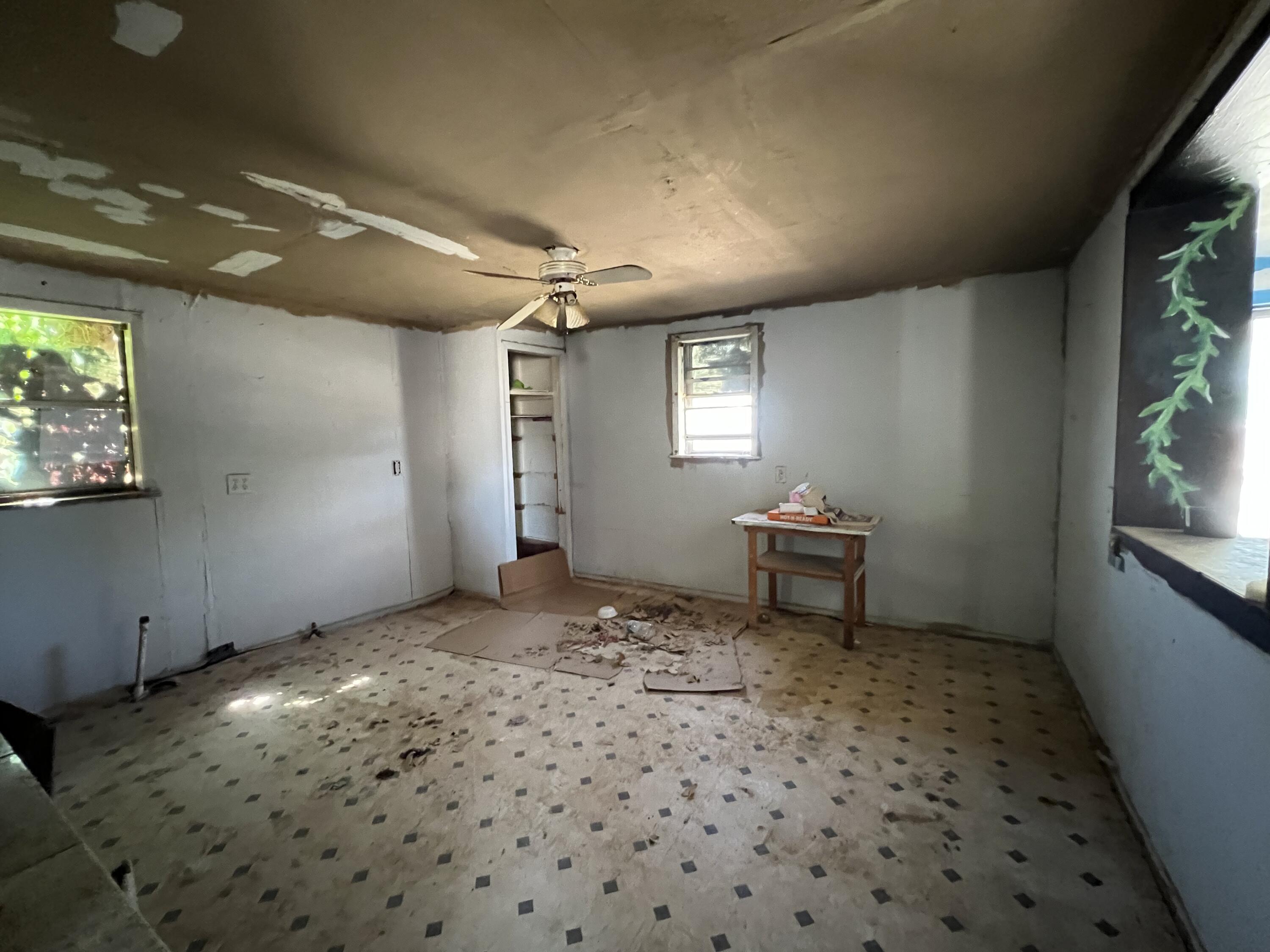 210 East 36th Street Lubbock, TX 79404 - Photo 10 of 19 IMG_8494